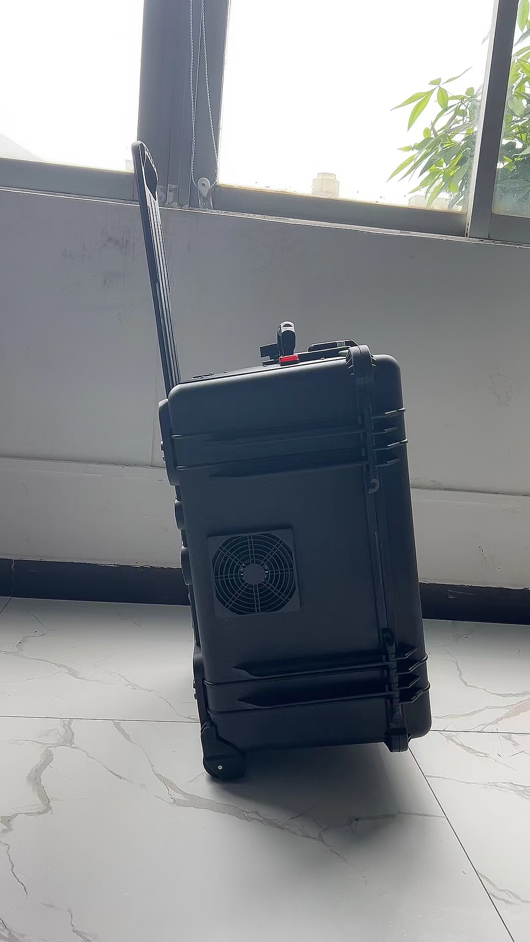 陇西手拉箱型移动通信干扰器